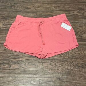 NWT Wild Skye Coral Shorts Size Large